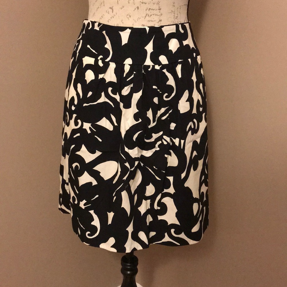 J. Crew Skirt with Pockets! Black and cream!